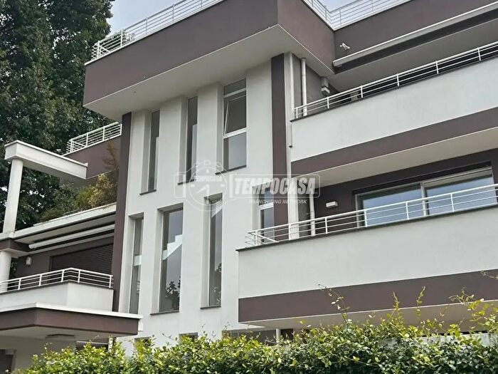 Appartamento bilocale in vendita in Via Guglielmo Oberdan, Rescaldina