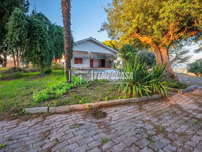 Appartamento con 6 locali in vendita in Contrada San Girio, Potenza Picena