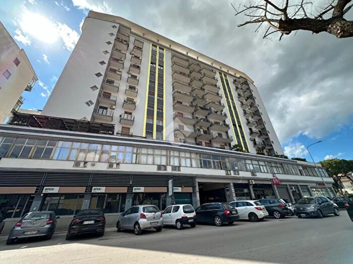 Appartamento bilocale in vendita in Viale G di Vittorio, Foggia