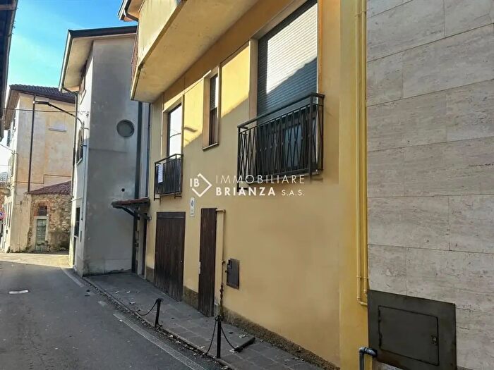 Casa con 7 locali in vendita in Via San Protaso, Besana In Brianza
