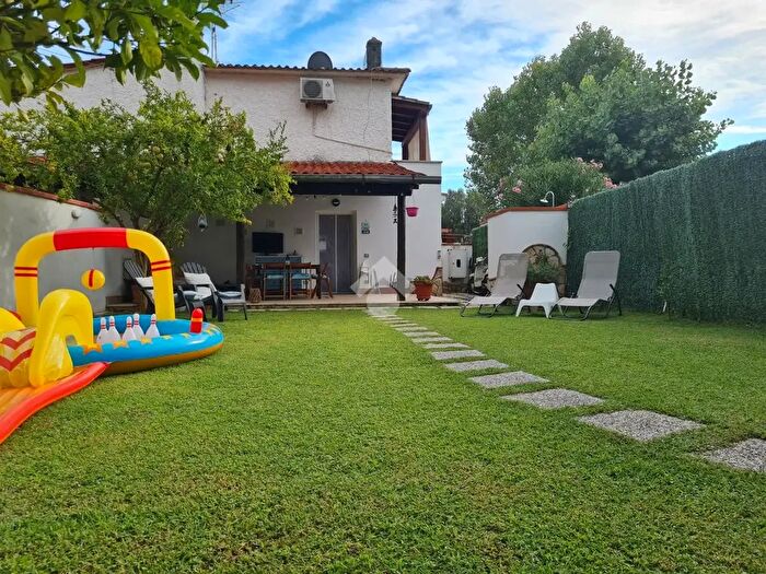 Casa trilocale in vendita in Viale Regina Elena, San Felice Circeo