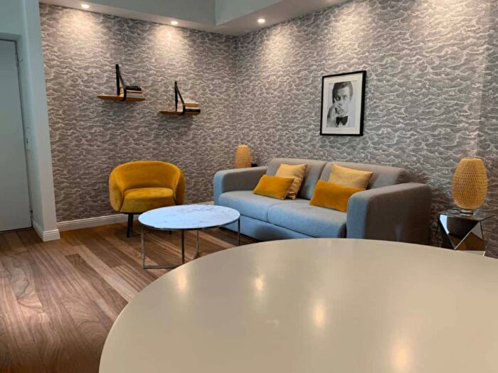 Appartamento bilocale in affitto in Via Ponte Vetero, Brera, Milano