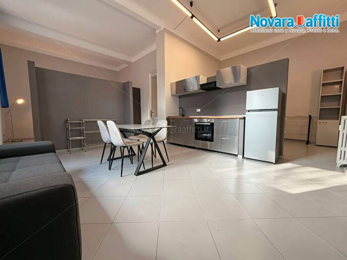 Appartamento monolocale in affitto in Via Solferino, Centro Stazione, Novara