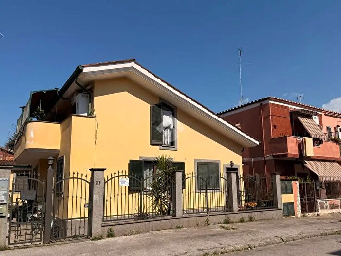 Appartamento bilocale in vendita in Via dei Larici, Aprilia