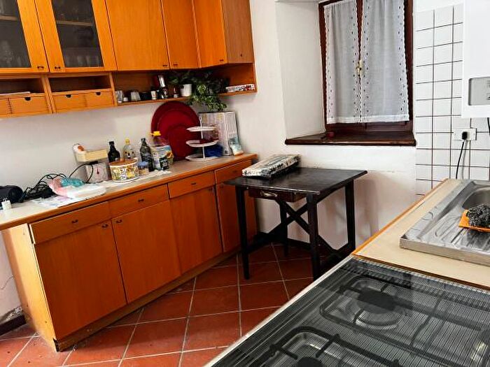 Casa con 6 locali in vendita in Palagano