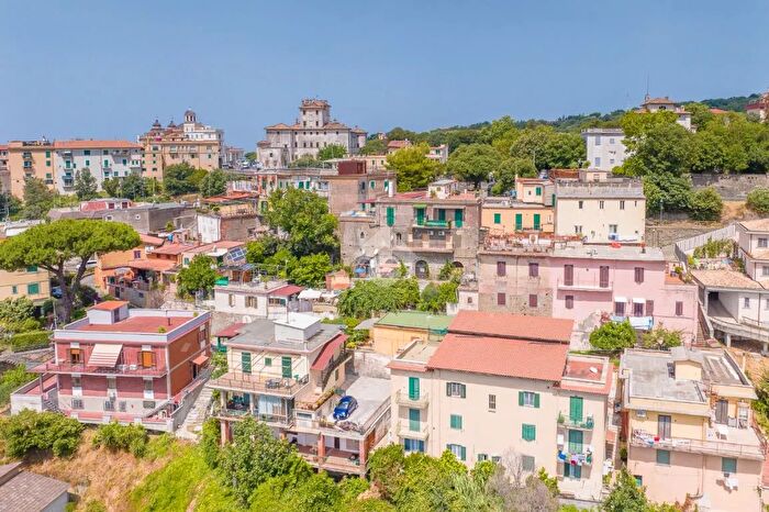 Appartamento bilocale in vendita in Via Acqua Leggera, Ariccia