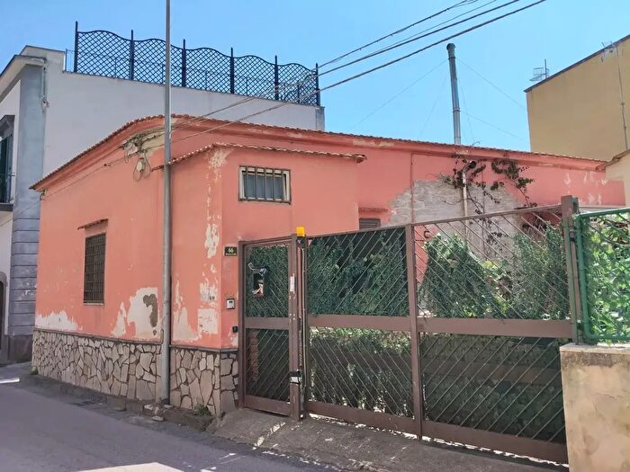 Casa trilocale in vendita in Via Croce, Boscoreale