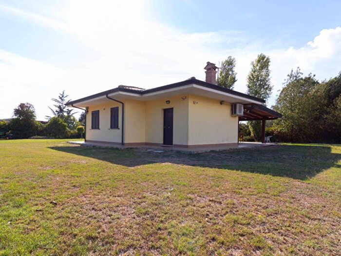 Casa bilocale in vendita in Strada Sabotino, Borgo Sabotino, Latina
