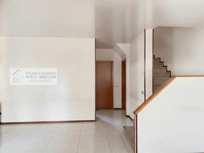 Casa con 5 locali in vendita in Quinto Di Treviso