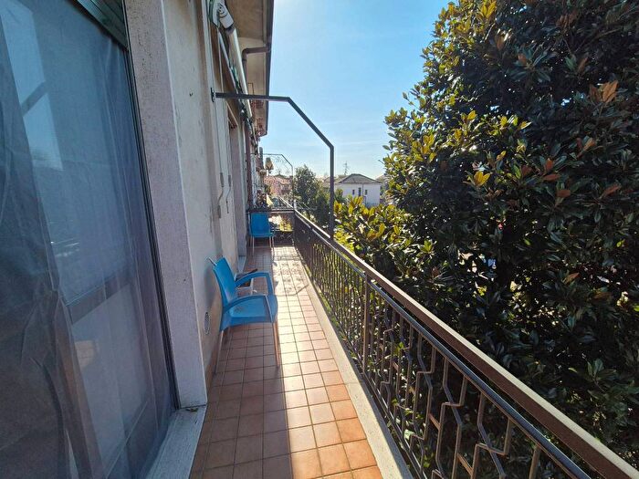 Appartamento trilocale in affitto in Via Custoza, Desio