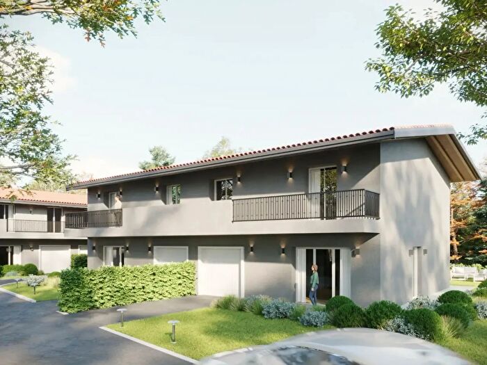 Casa quadrilocale in vendita in Via Lorenzo Rocci, Piacenza
