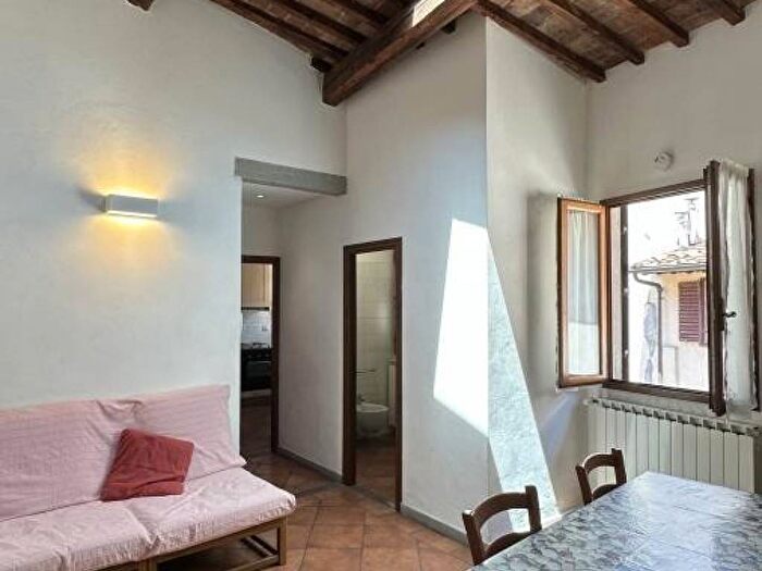 Appartamento quadrilocale in affitto in Via dell'Anguillara, Signoria Uffizi, Firenze