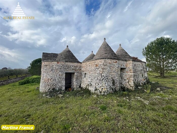Casa trilocale in vendita in Strada Giuseppe Battaglini, Martina Franca