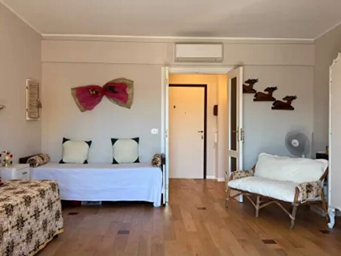 Appartamento quadrilocale in vendita in Via Umberto I, Milazzo