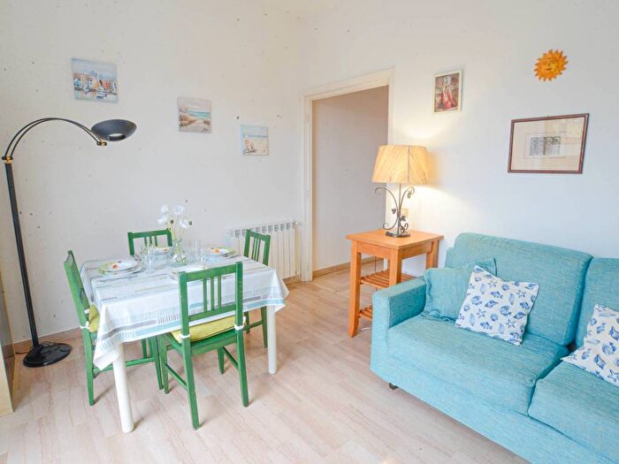 Appartamento quadrilocale in affitto in Piazzale Piemonte, Albissola Marina