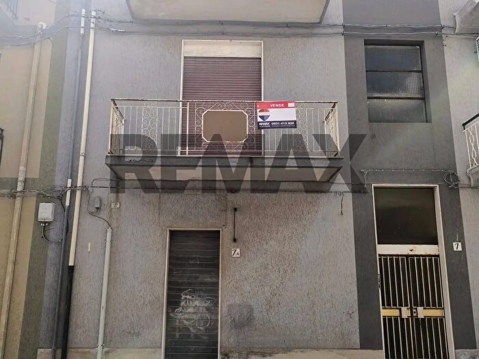 Appartamento con 5 locali in vendita in Via dei Colli Iblei, Priolo Gargallo
