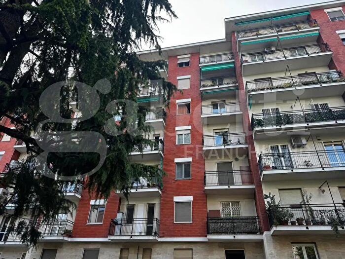 Appartamento bilocale in affitto in Via Palmaria, Milano