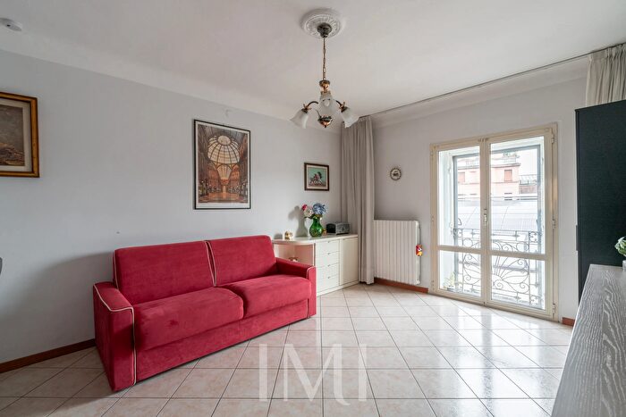 Appartamento trilocale in vendita in Via Conchetta, Milano