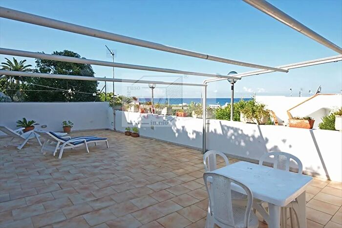 Casa con 7 locali in vendita in Via Tommaso Cigliano, Forio