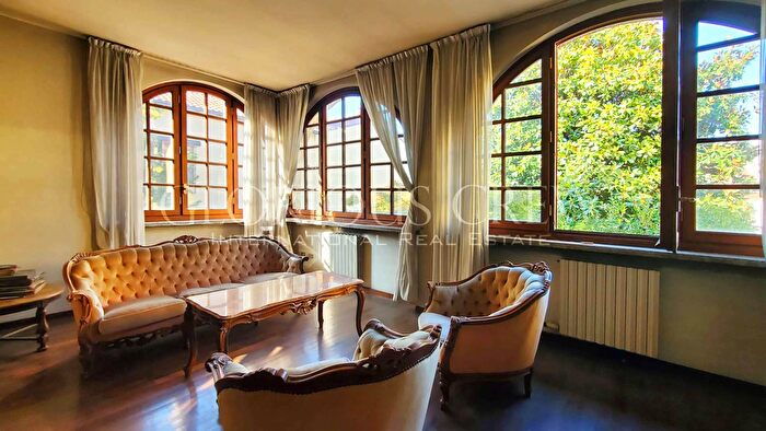 Casa con 7 locali in vendita in Via Santino De Nova, Seregno