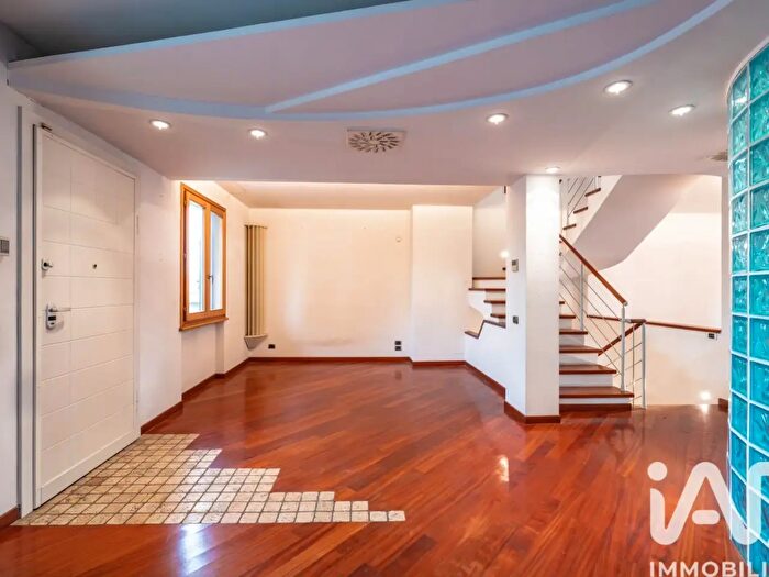 Casa con 6 locali in vendita in Via Giuseppe Santelli, Signa