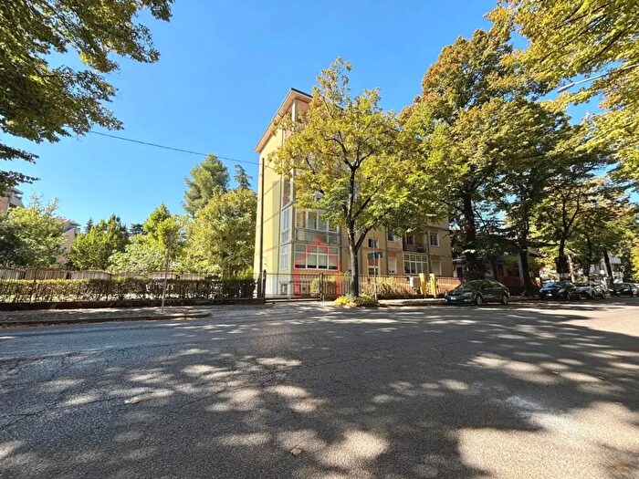 Appartamento quadrilocale in vendita in Viale Andrea Costa, Forli'