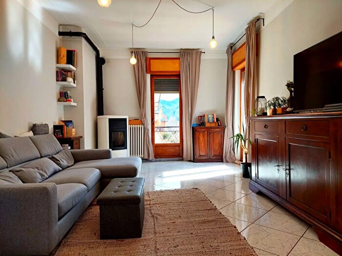 Appartamento quadrilocale in vendita in Viale Piaggio, Ormea