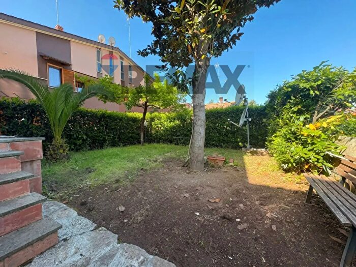 Casa quadrilocale in vendita in Via Giuseppe Adami, Roma