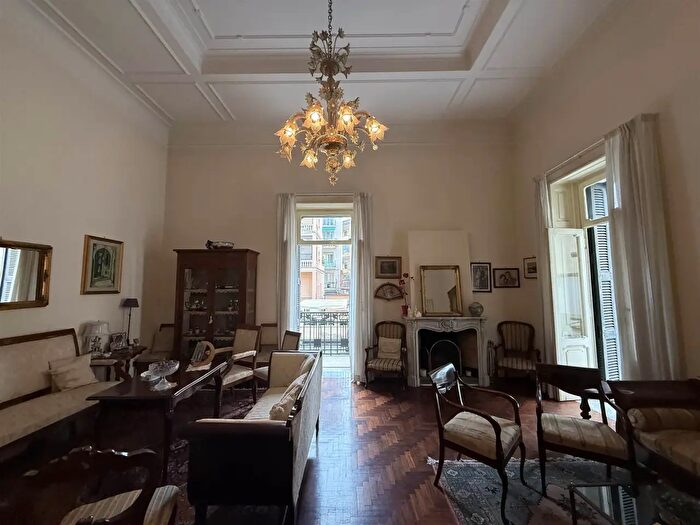 Appartamento con 5 locali in vendita in Via dei Principati, Salerno