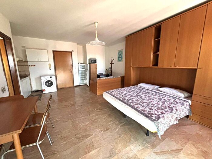 Appartamento monolocale in affitto in Via Luigi Lagrange, San Paolo, Novara