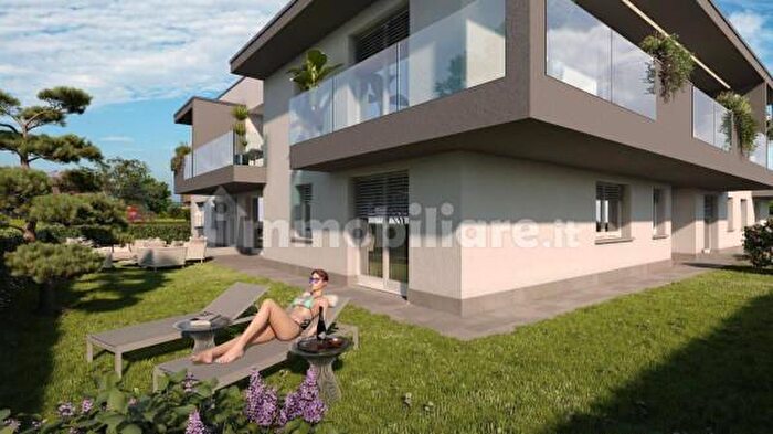 Appartamento trilocale in vendita in Via Leonardo da Vinci, Olgiate Comasco