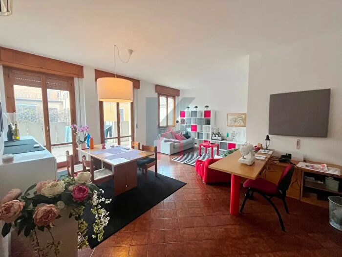 Appartamento quadrilocale in vendita in Via Giorgio Regnoli, Forli