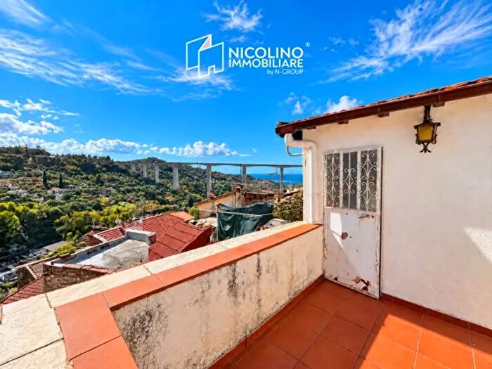 Casa con 5 locali in vendita in Via Pastrengo, Bordighera