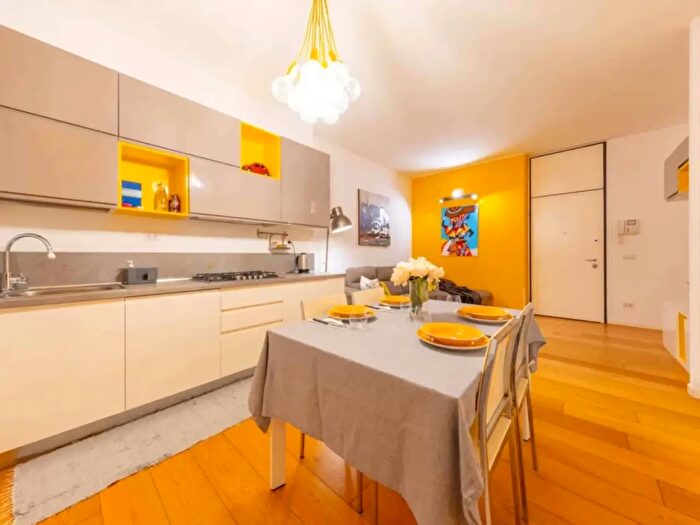 Appartamento monolocale in affitto in Via San Gregorio, Milano