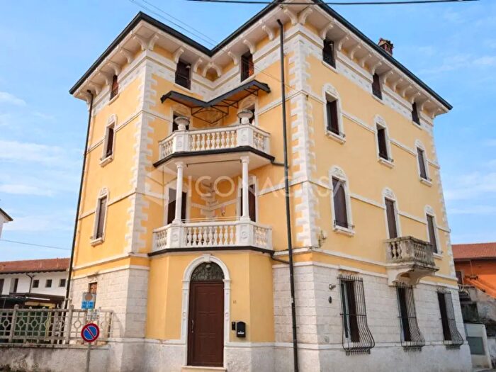 Appartamento trilocale in vendita in Via Giuseppe Vaccari, Vicenza