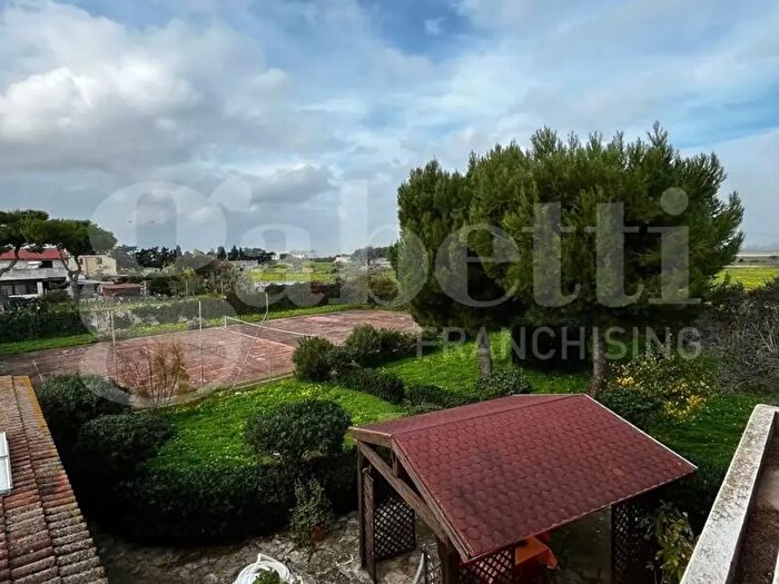 Casa con 7 locali in vendita in Strada Comunale Faro Penne, Brindisi