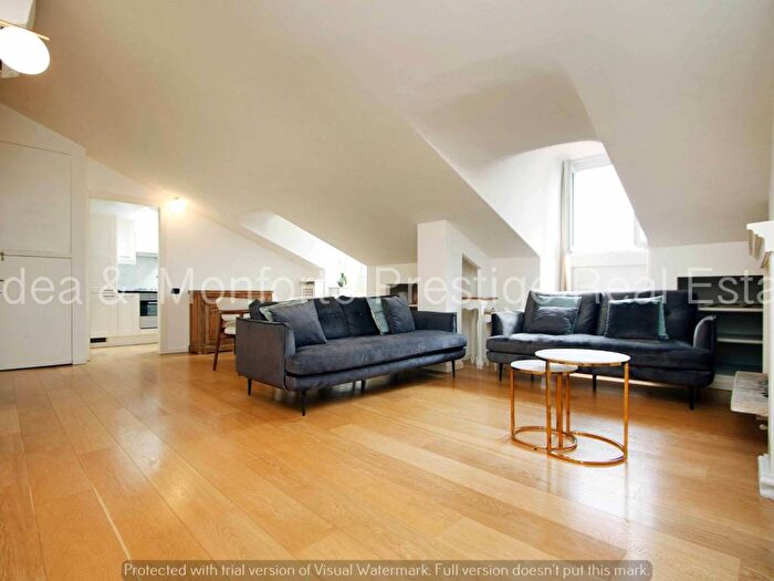 Appartamento quadrilocale in affitto in Via Gesù, Quadrilatero della Moda, Milano