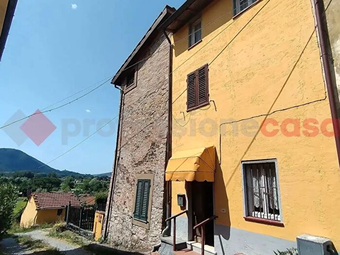 Casa trilocale in vendita in Lucca