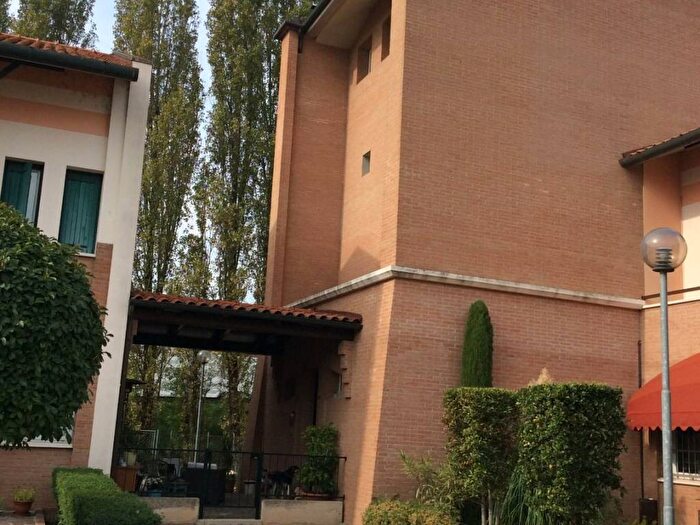 Casa con 6 locali in affitto in Via Comacchio, Comacchio, Ferrara