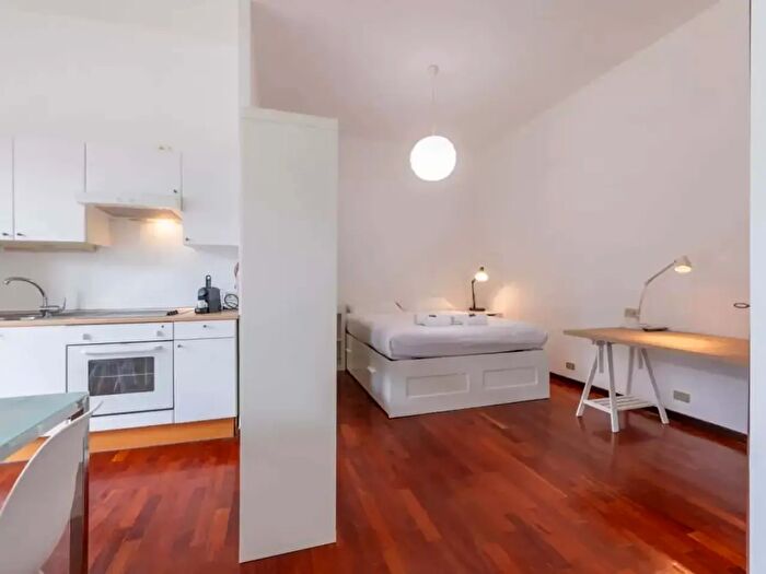 Appartamento monolocale in affitto in Via della Chiusa, Milano