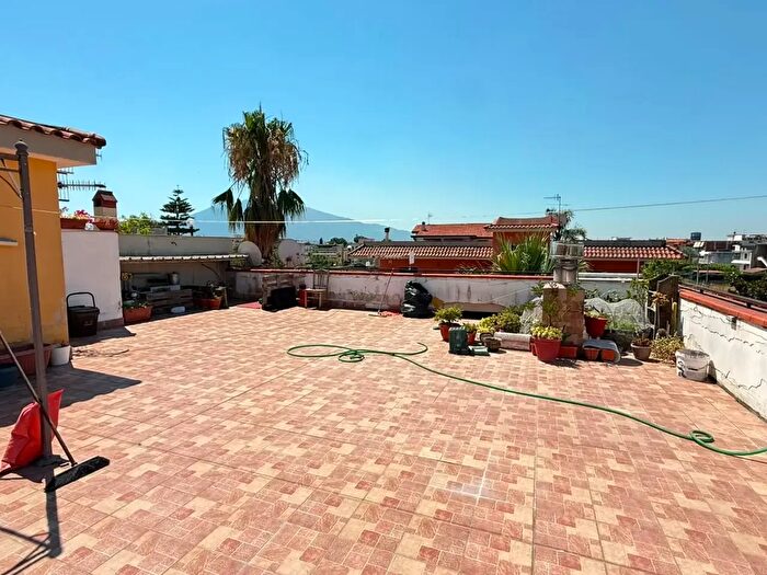 Appartamento trilocale in vendita in Viale dei Fiordalisi, Casalnuovo Di Napoli