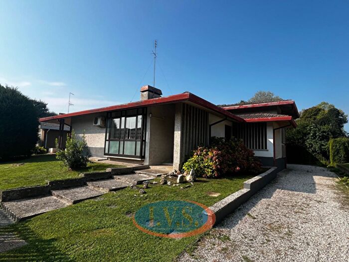 Casa con 5 locali in vendita in Limena