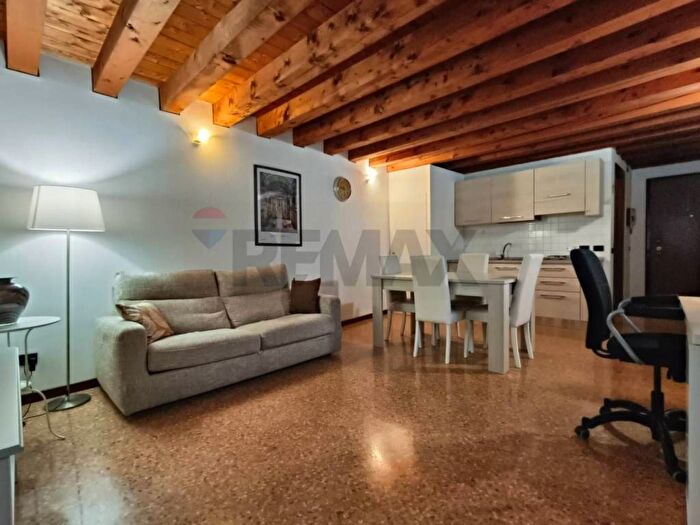 Appartamento bilocale in affitto in CORSO ANDREA PALLADIO, Centro Storico, Vicenza