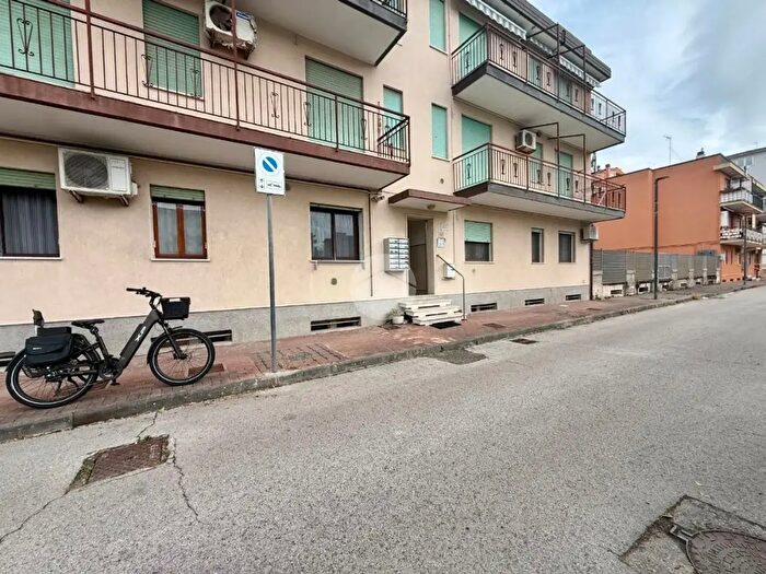 Appartamento bilocale in vendita in Via Medea, Chioggia