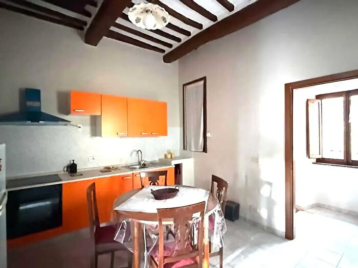 Appartamento bilocale in affitto in Via Borgo Nuovo, Todi