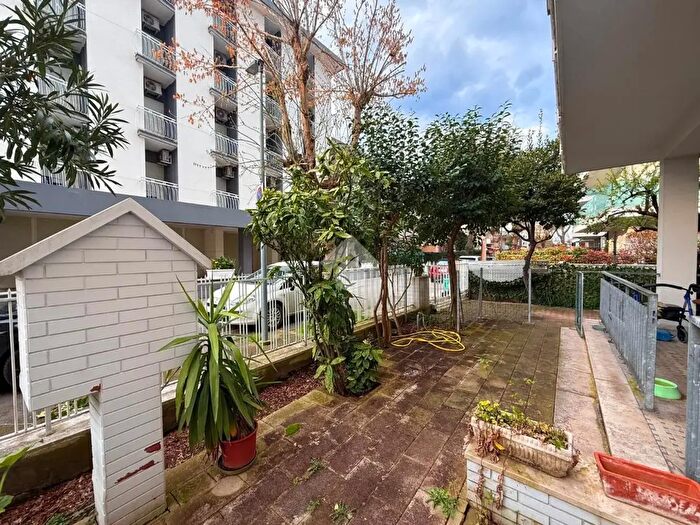 Appartamento quadrilocale in vendita in Viale Boito, Riccione