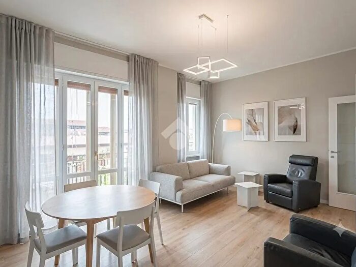 Appartamento con 5 locali in vendita in Via Cesare dal Fabbro, Verona