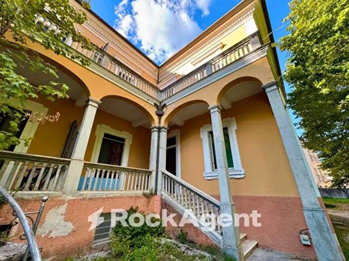 Appartamento con 5 locali in vendita in Via Amiternina, LAquila