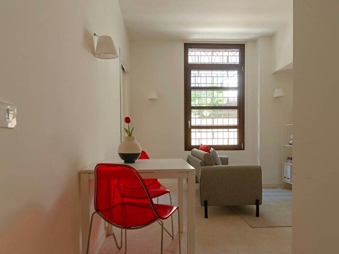 Appartamento bilocale in vendita in Via San Senatore, Missori, Milano