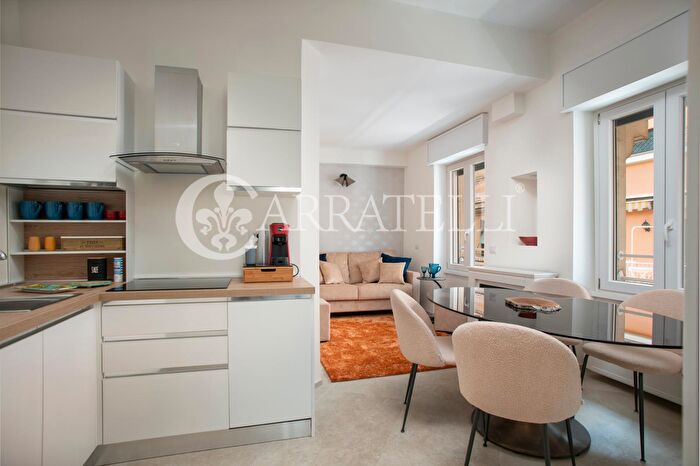 Appartamento con 5 locali in vendita in Via Giovanni Vitelleschi, Roma